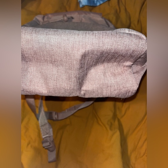 Herschel ash rose SMALL retreat backpack - Picture 6 of 6